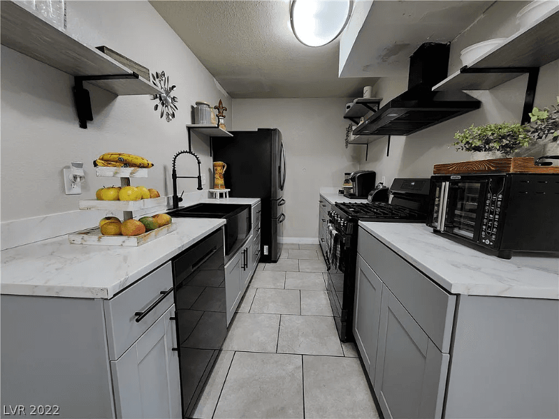 Las Vegas House: 3671 Villa Knolls East Drive