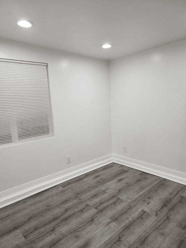 Reseda House: 19226 Hartland Street