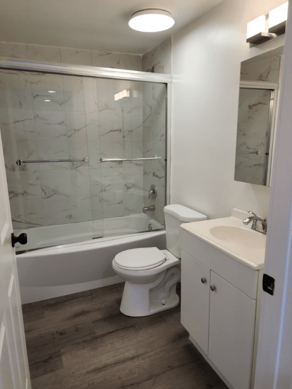 Reseda House: 19226 Hartland Street