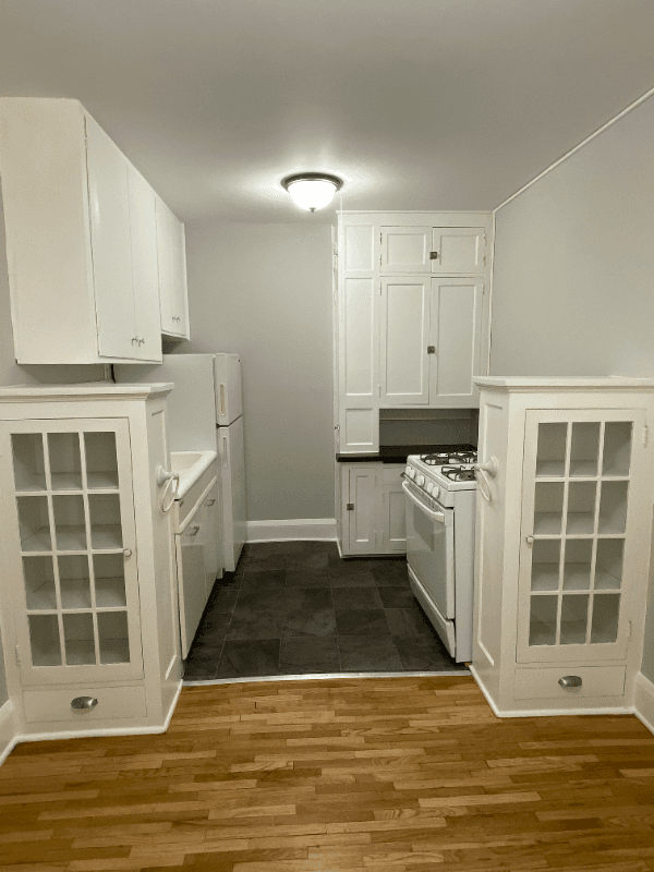 Saint Paul Apartment: 488 S. Snelling Ave.