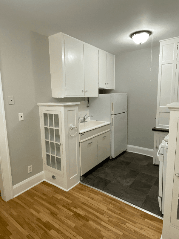 Saint Paul Apartment: 488 S. Snelling Ave.