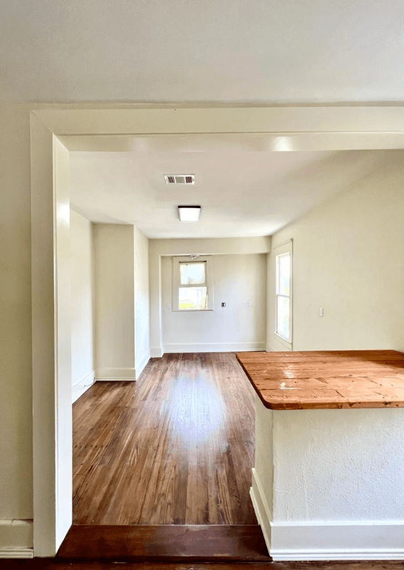 Waxahachie House: 417 W Franklin St, TX,