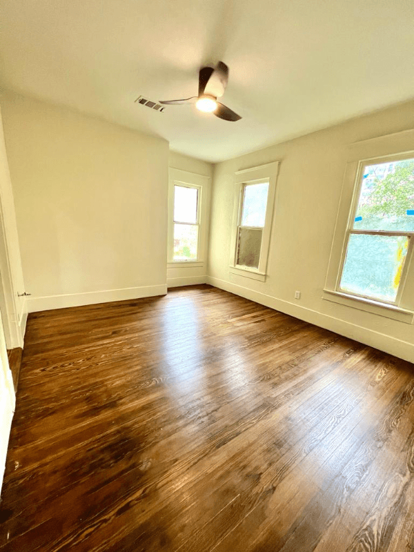 Waxahachie House: 417 W Franklin St, TX,