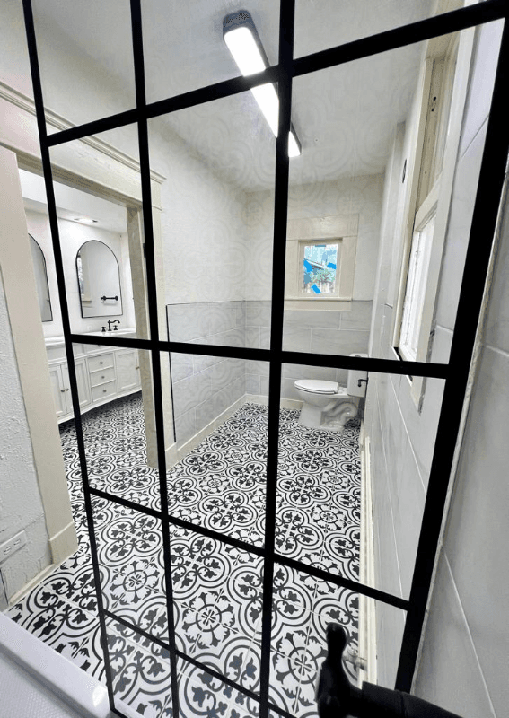 Waxahachie House: 417 W Franklin St, TX,