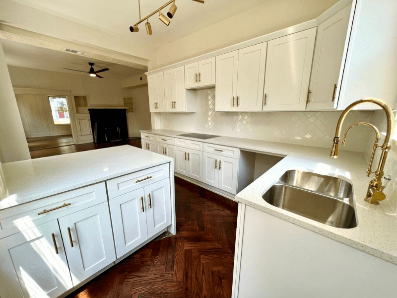 Waxahachie House: 417 W Franklin St, TX,