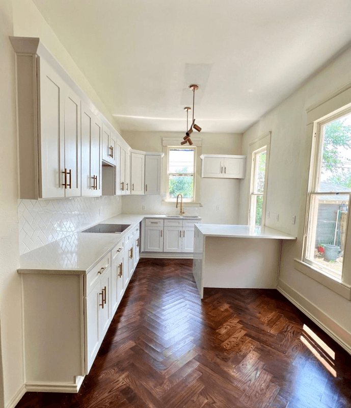 Waxahachie House: 417 W Franklin St, TX,