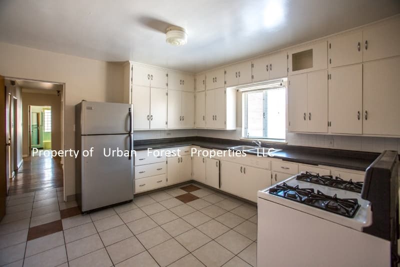 Denver Apartment: 4525 E. 16th Ave.