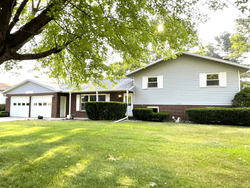 Stevensville House: 6001 Echo Ridge