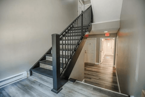 Delphi Apartment: 110 W. Front St.