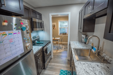 Delphi Apartment: 110 W. Front St.