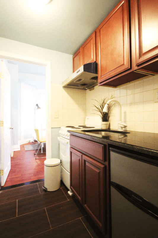 PHILADELPHIA Apartment: 4417 SANSOM ST
