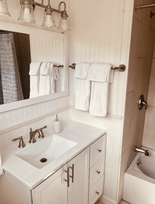 Hot Springs House: 169 Crest Street