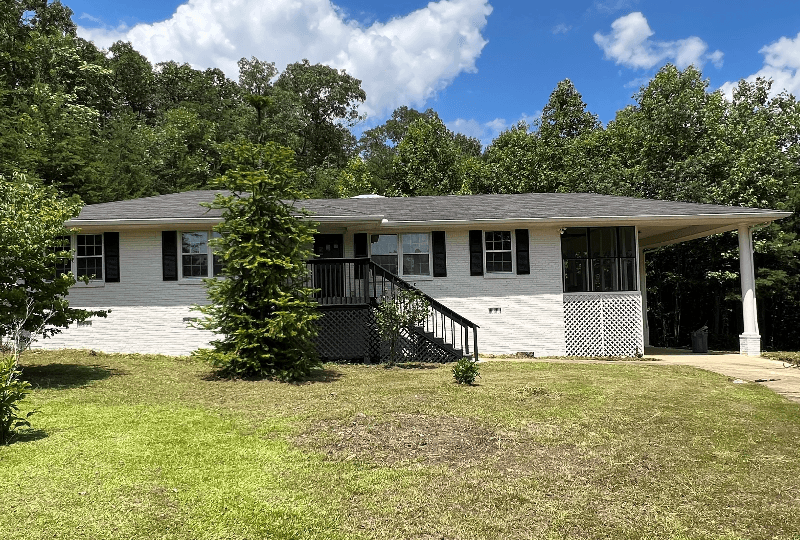Dahlonega House: 41 Knights Mountain Rd