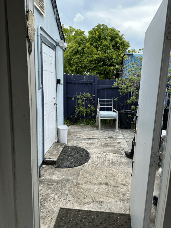 Dania Beach House: 224 SW 14th Street