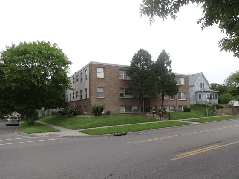 Saint Paul Multiplex: 903 Oakdale Ave