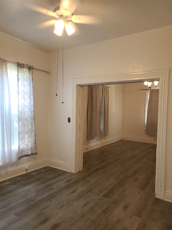 Pasadena Apartment: 695 Cordova St