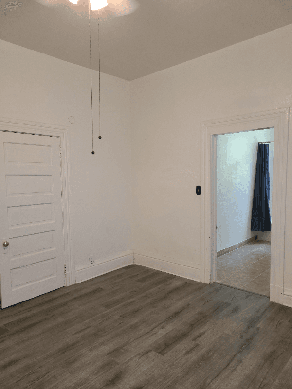 Pasadena Apartment: 695 Cordova St