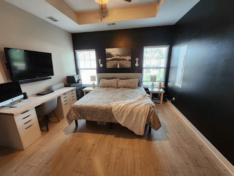 Blue Springs House: 304 SW 16TH ST
