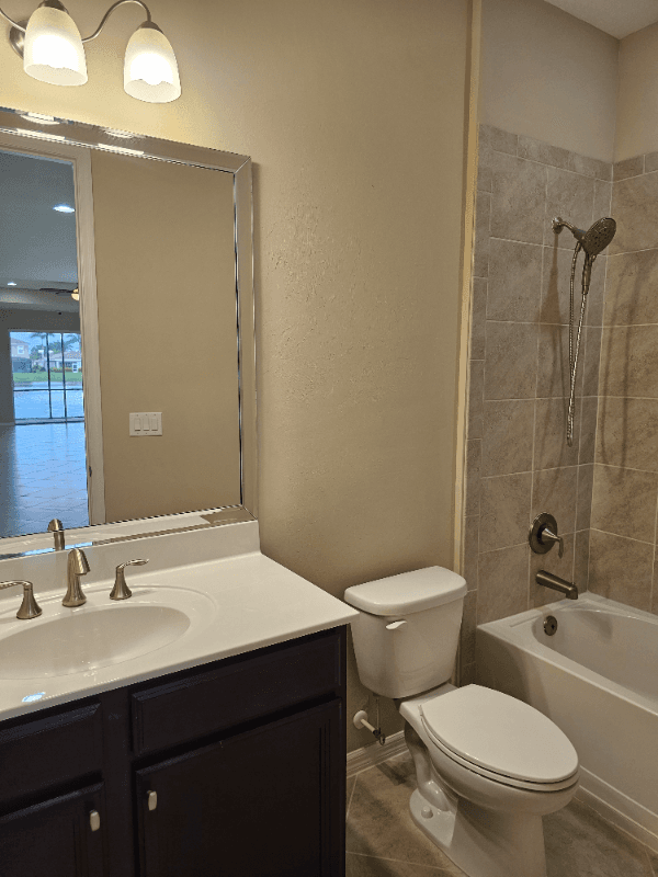 Fort Myers House: 3587 Bridgewell Court