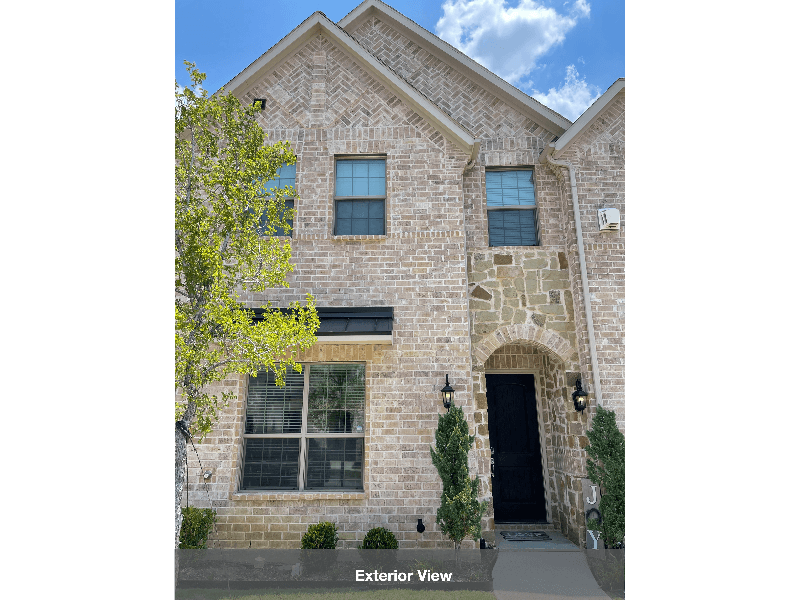 Lewisville Townhome: 309 Ferndale St