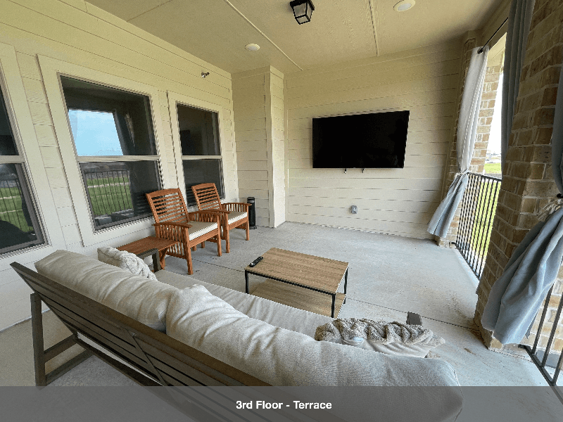 Lewisville Townhome: 309 Ferndale St