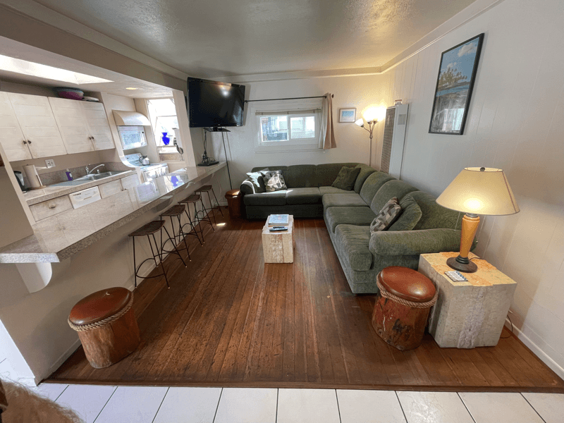 San Diego House: 717 Portsmouth Ct
