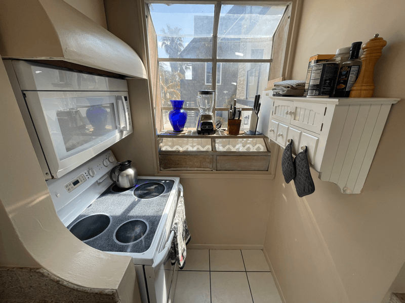 San Diego House: 717 Portsmouth Ct