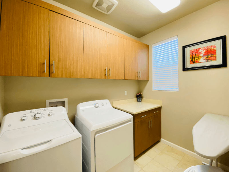 East Palo Alto House: 910 Montage Circle