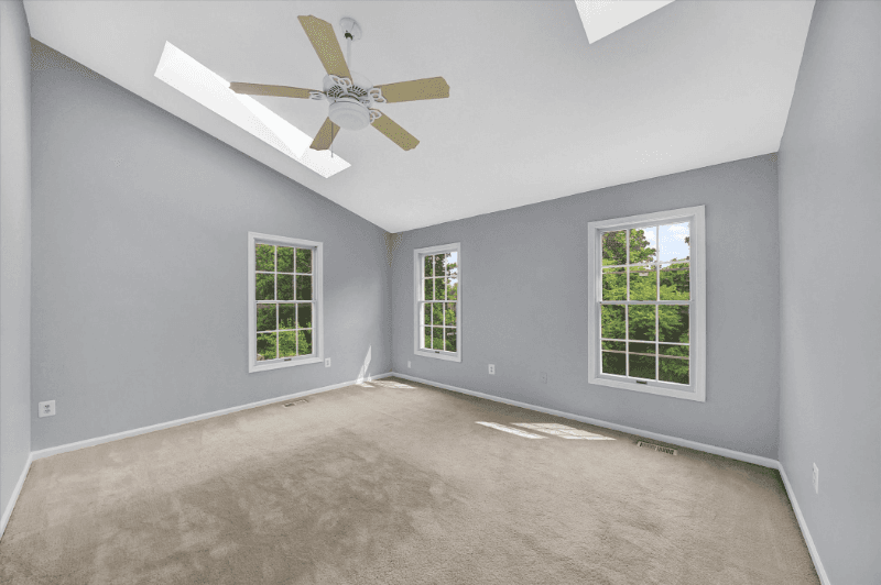 Owings Mills House: 27 Preakness ct