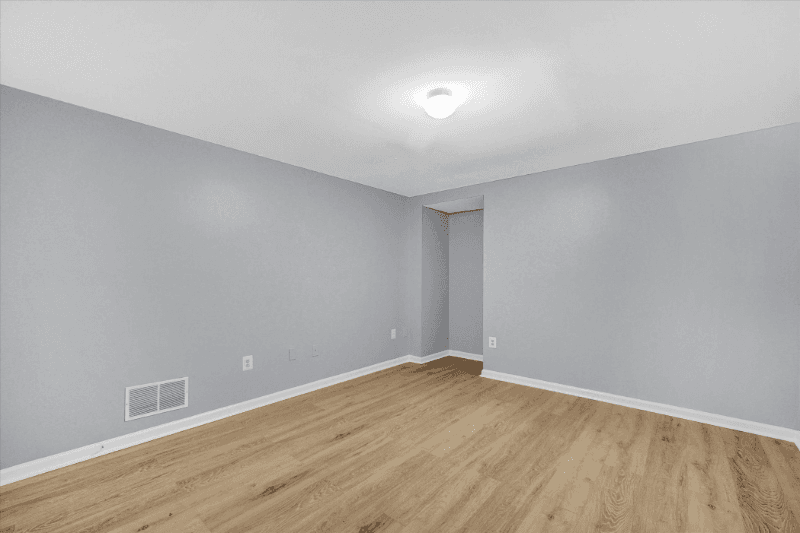 Owings Mills House: 27 Preakness ct