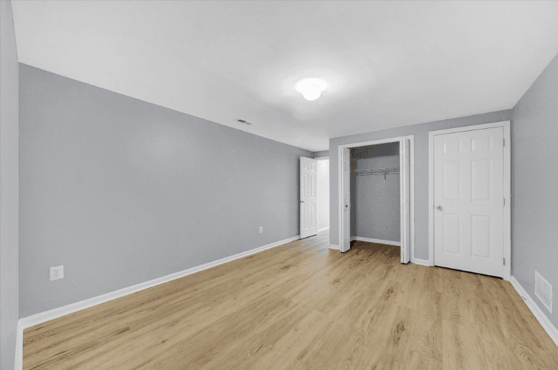Owings Mills House: 27 Preakness ct