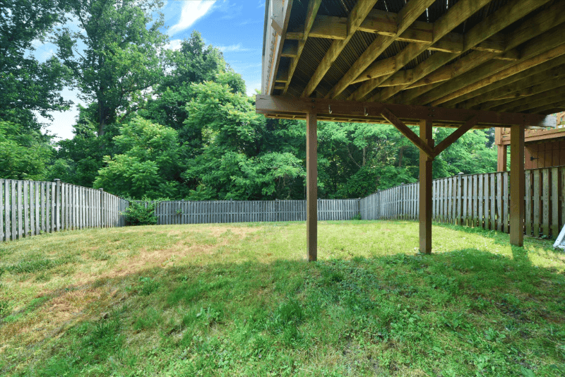 Owings Mills House: 27 Preakness ct