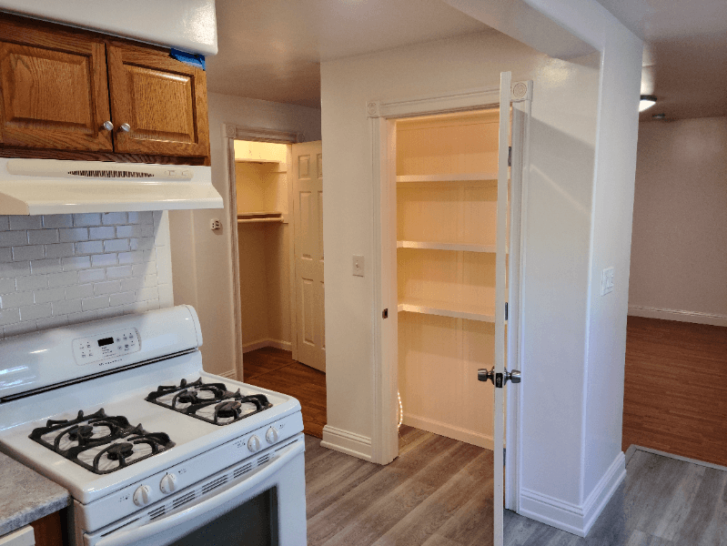 Alameda Multiplex: 611 Santa Clara Ave