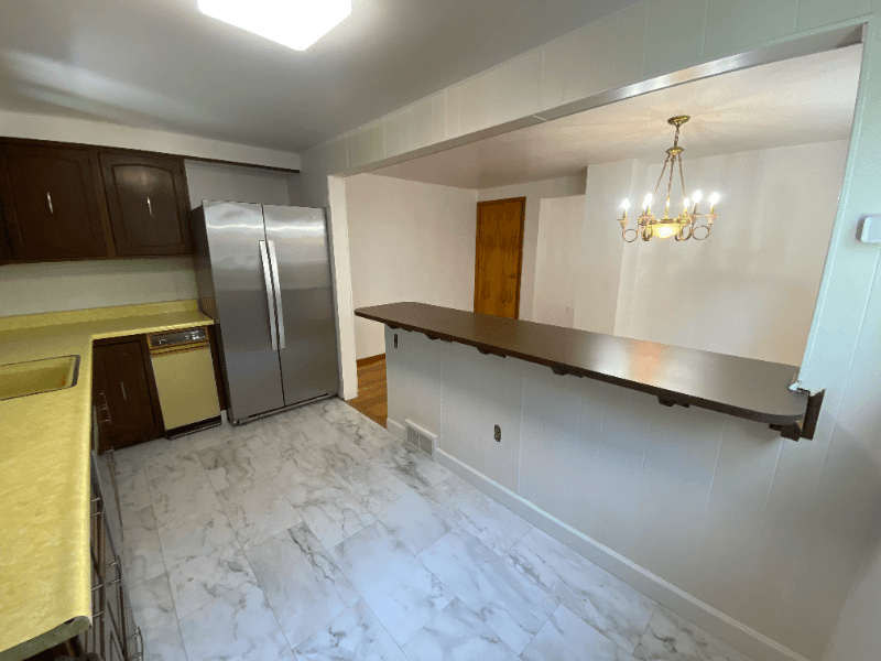 Verona House: 614 First St