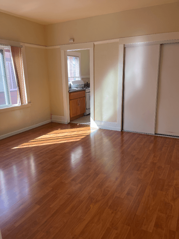 Oakland House: 3524 Foothill Blvd