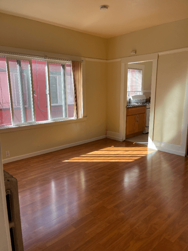 Oakland House: 3524 Foothill Blvd