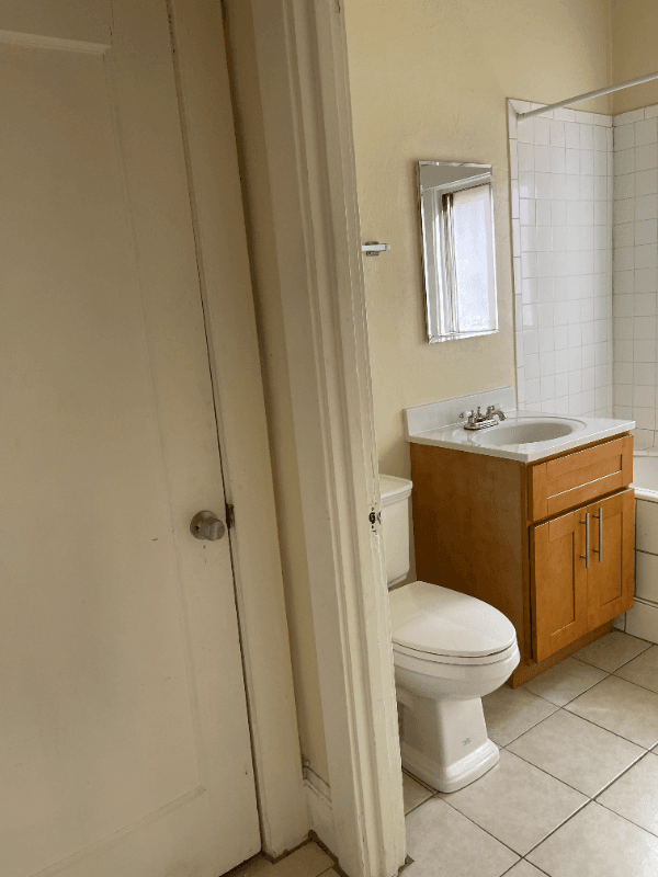 Oakland House: 3524 Foothill Blvd