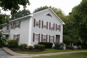 Saratoga Springs House: 575 North Broadway