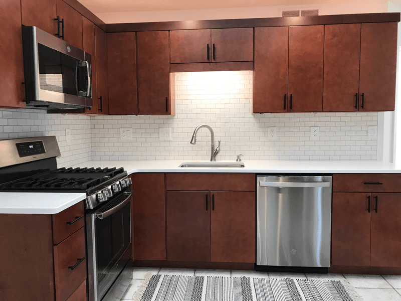 Saratoga Springs House: 575 North Broadway
