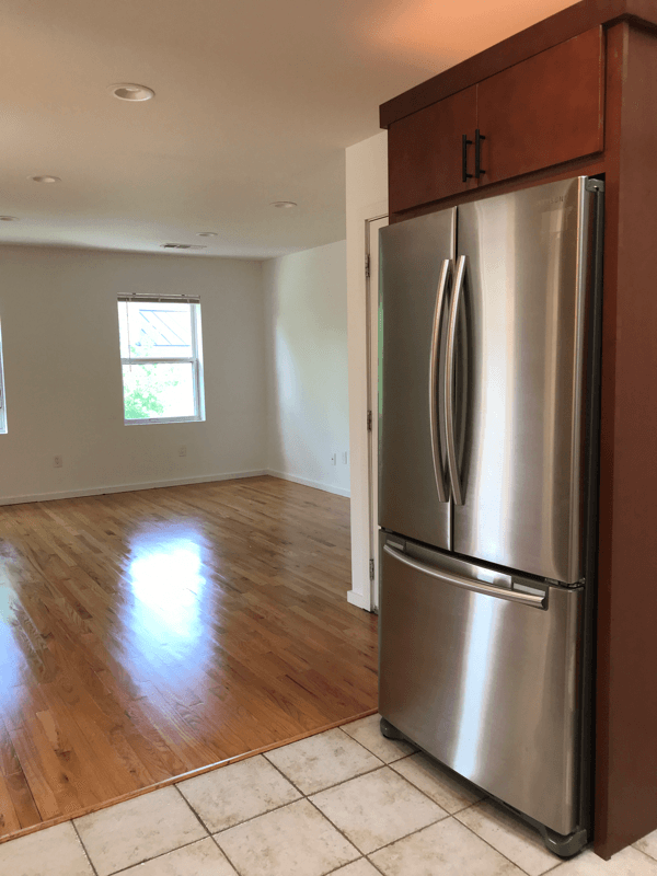 Saratoga Springs House: 575 North Broadway