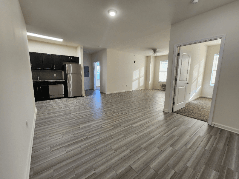 Somerset Apartment: 510 Hamilton St