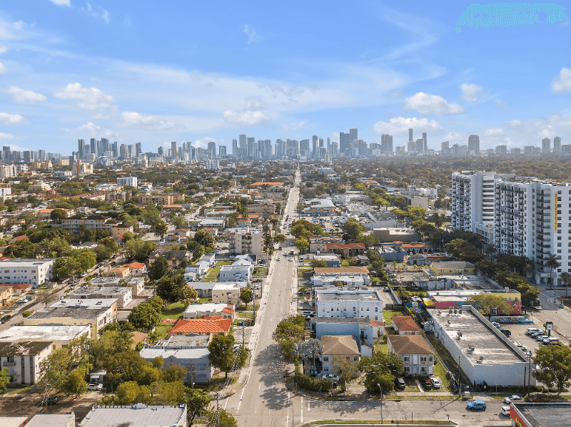 Miami Apartment: 0000 SW 7th. Street