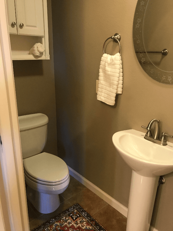 Anchorage House: 2220 N Star St