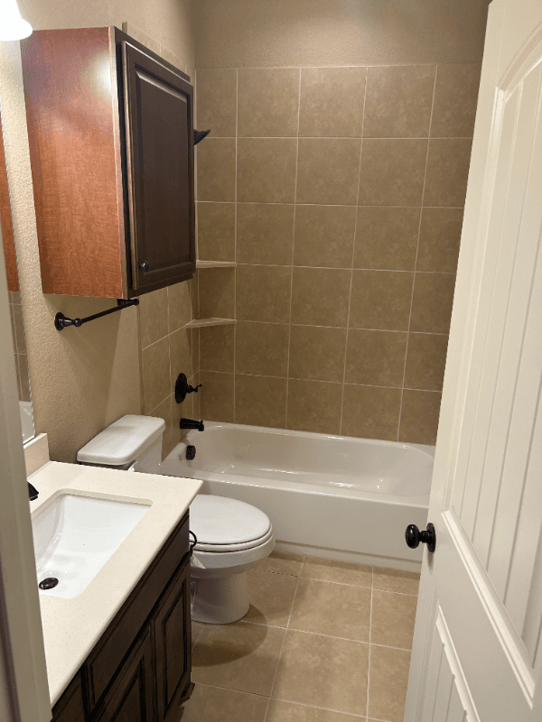 Midlothian House: 1102 Westminster Drive