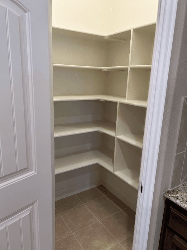 Midlothian House: 1102 Westminster Drive
