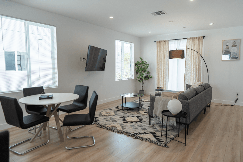 NORTH HOLLYWOOD Townhome: 4831 RIVERTON AVE