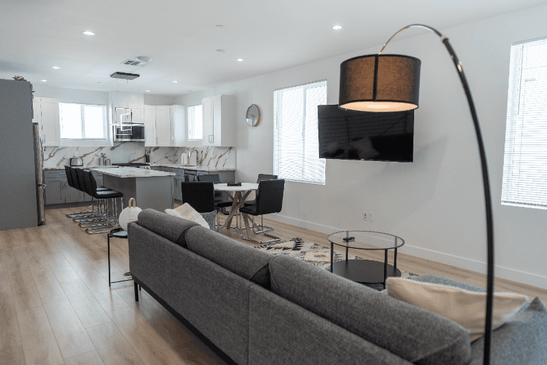 NORTH HOLLYWOOD Townhome: 4831 RIVERTON AVE