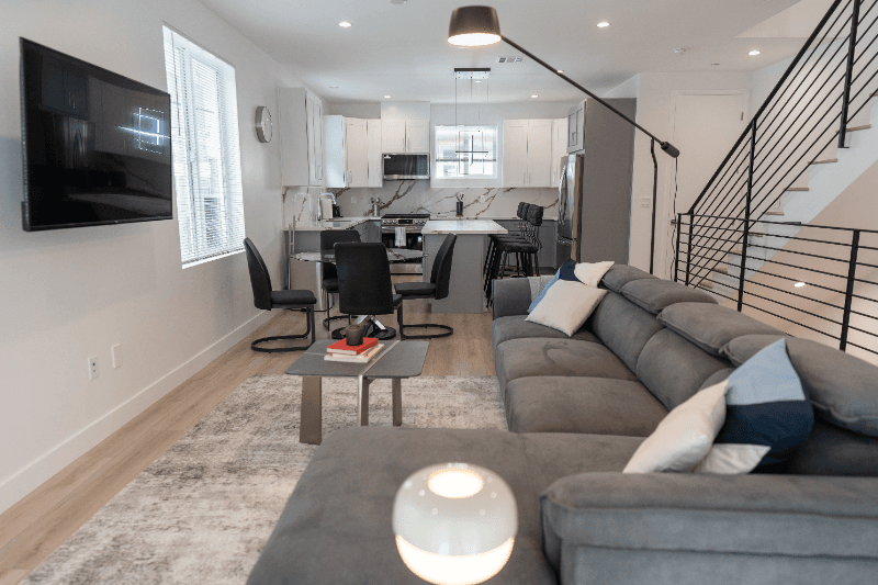 NORTH HOLLYWOOD Townhome: 4833 RIVERTON AVE