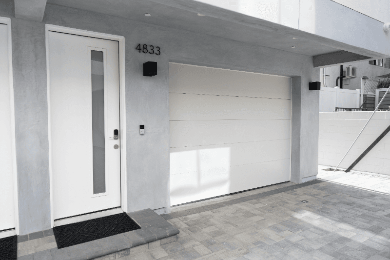 NORTH HOLLYWOOD Townhome: 4833 RIVERTON AVE