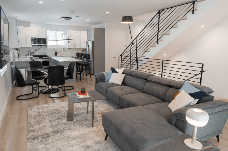 NORTH HOLLYWOOD Townhome: 4833 RIVERTON AVE